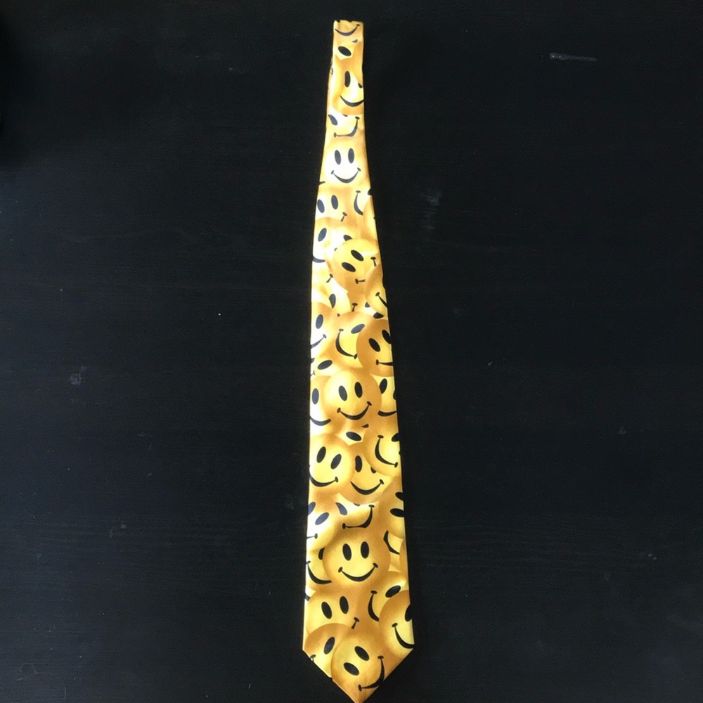 Yellow Smiley Face Tie